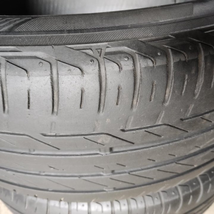 BRIDGESTONE 225/55 R17 лето 2шт