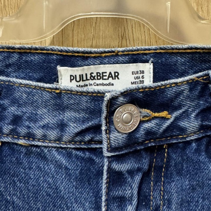 Джинсовые шорты Pull and Bear