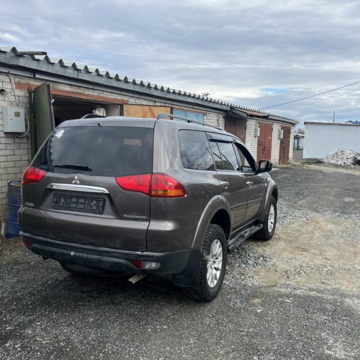 Mitsubishi Pajero Sport, 2012