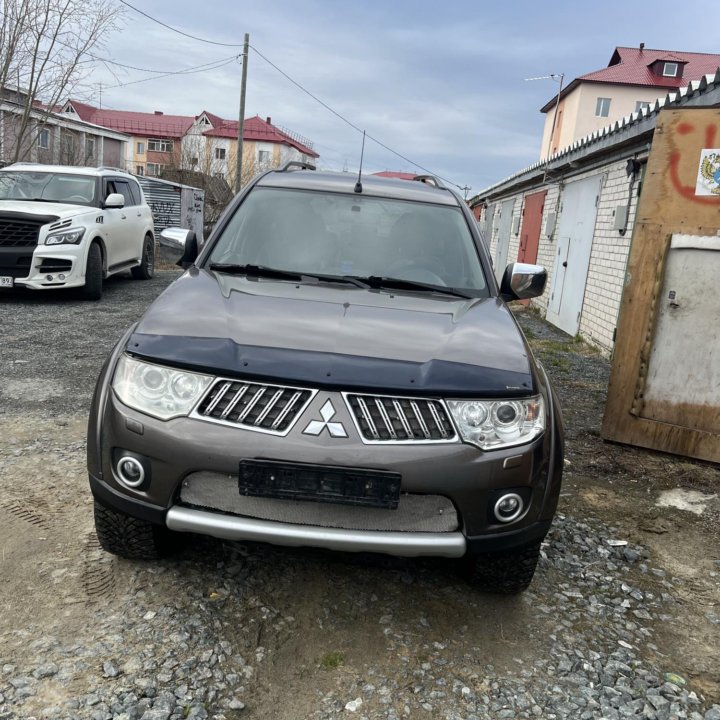 Mitsubishi Pajero Sport, 2012