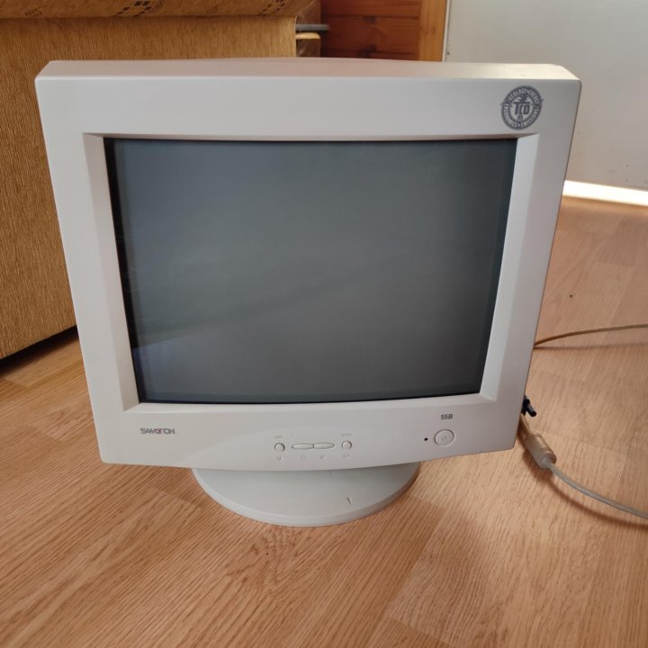 Монитор Samsung Samtron 55B