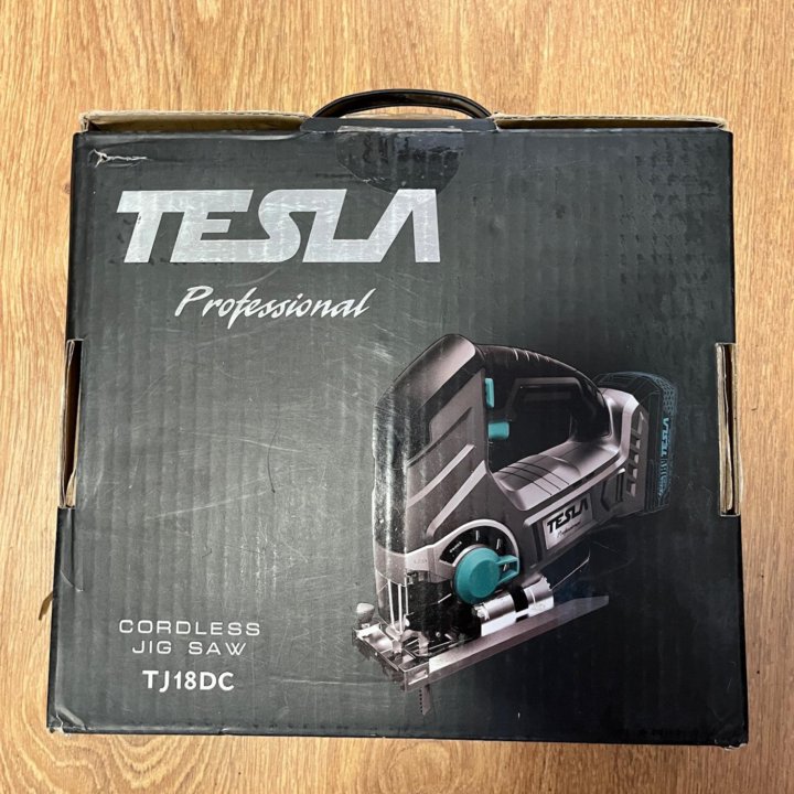 Лобзик новый Tesla TJ18DC