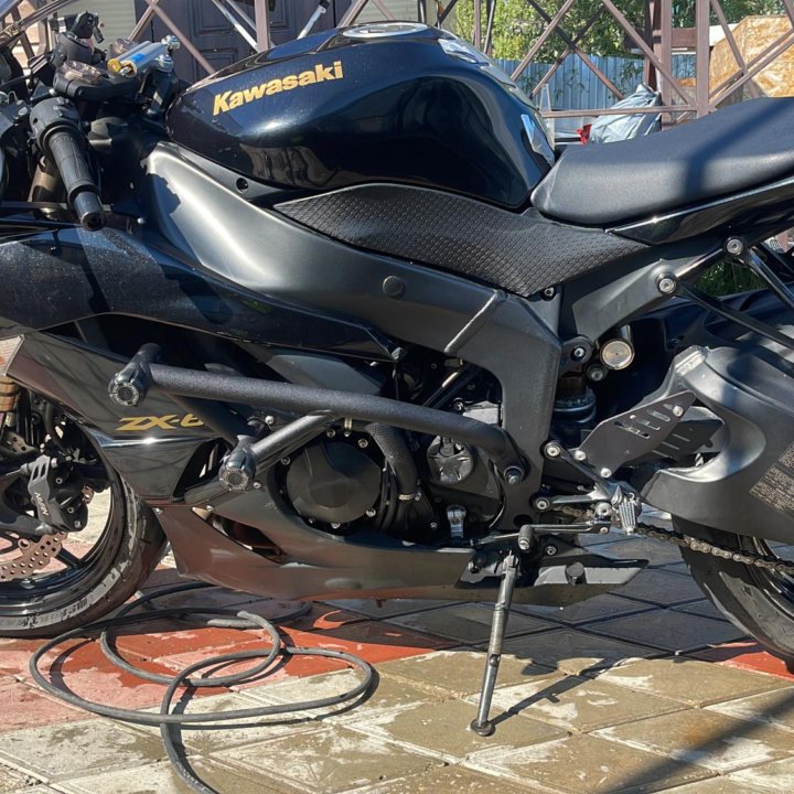 KAWASAKI NINJA  ZX6R 2010г