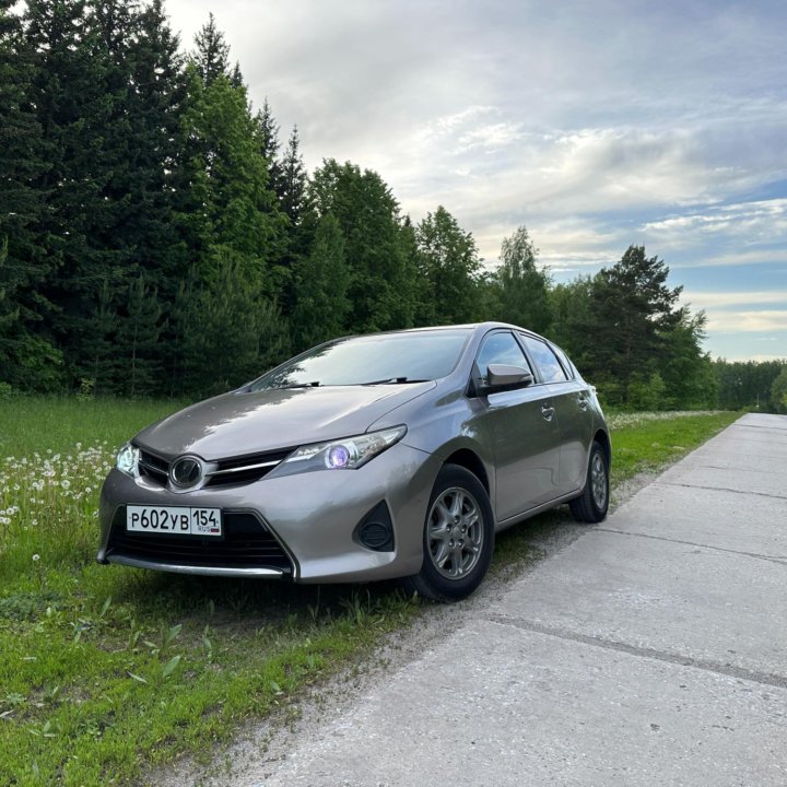 Toyota Auris, 2014