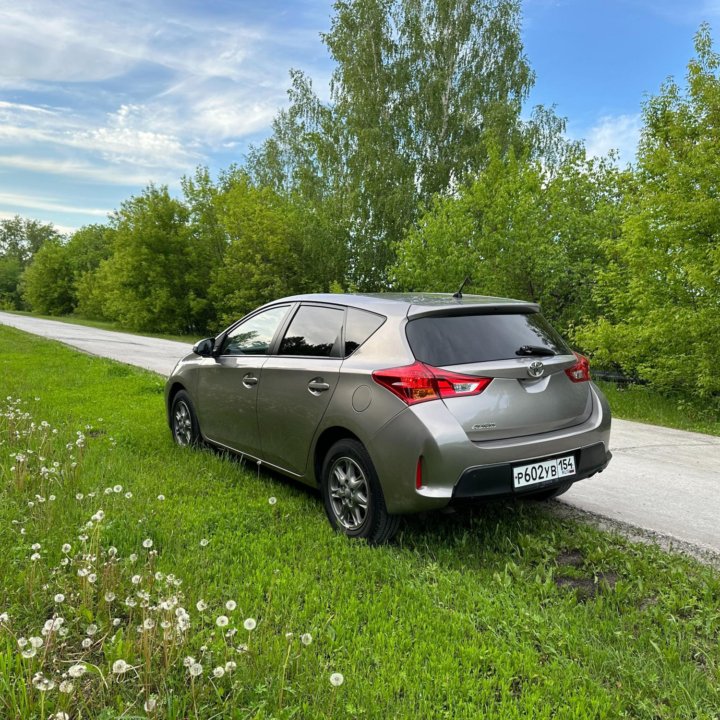 Toyota Auris, 2014