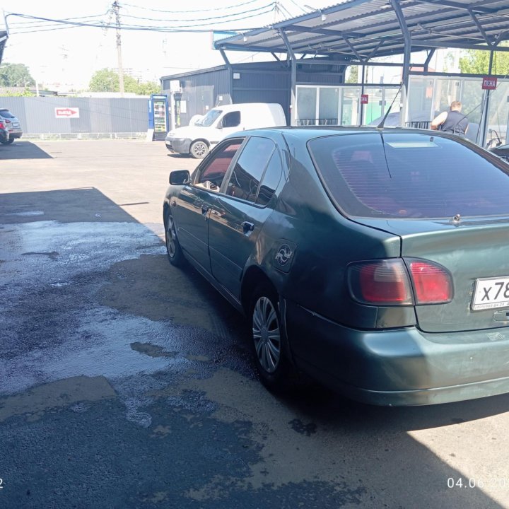 Nissan Primera, 1999