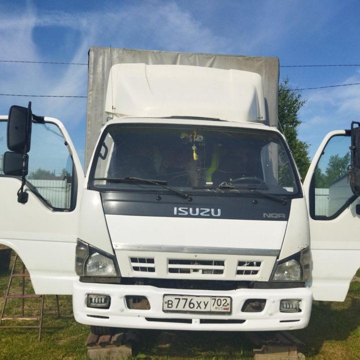 Грузовик ISUZU 5 тн