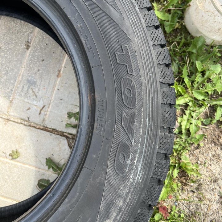 Шины зимние Toyo Tranpath 215/70R16