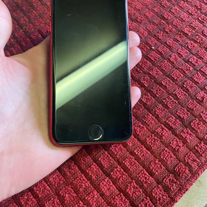 Продам iPhone 8 на 64g