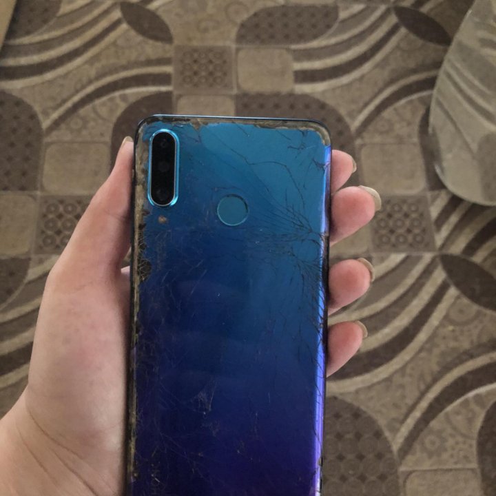 Телефон Honor 20 lite