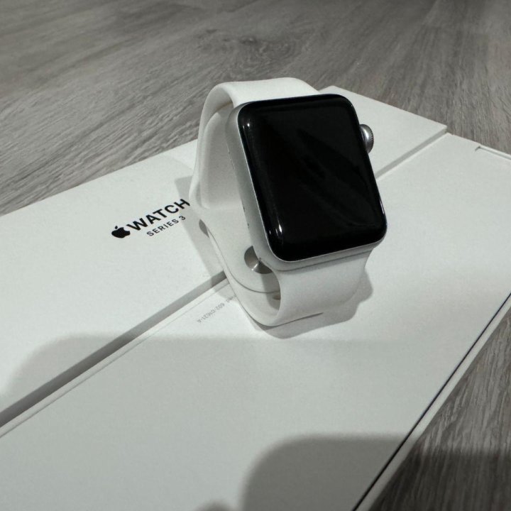 Часы Apple Watch 3 38mm