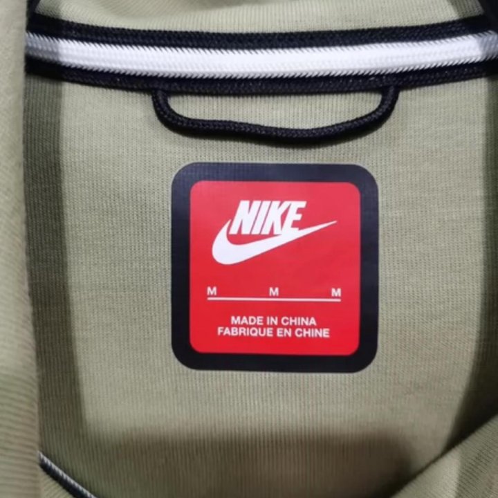 Nike tech fleece