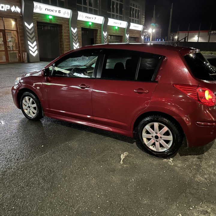 Nissan Tiida, 2011