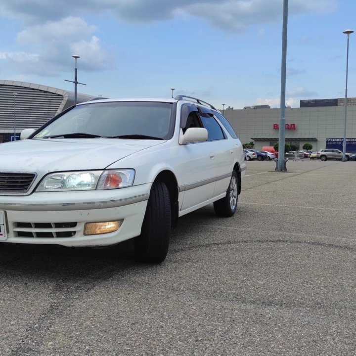 Toyota Mark II Qualis, 1999