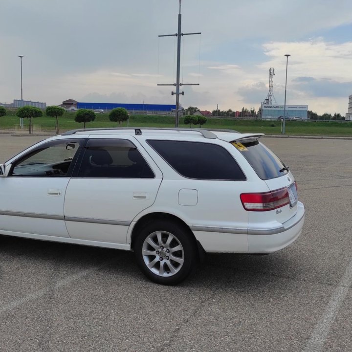 Toyota Mark II Qualis, 1999