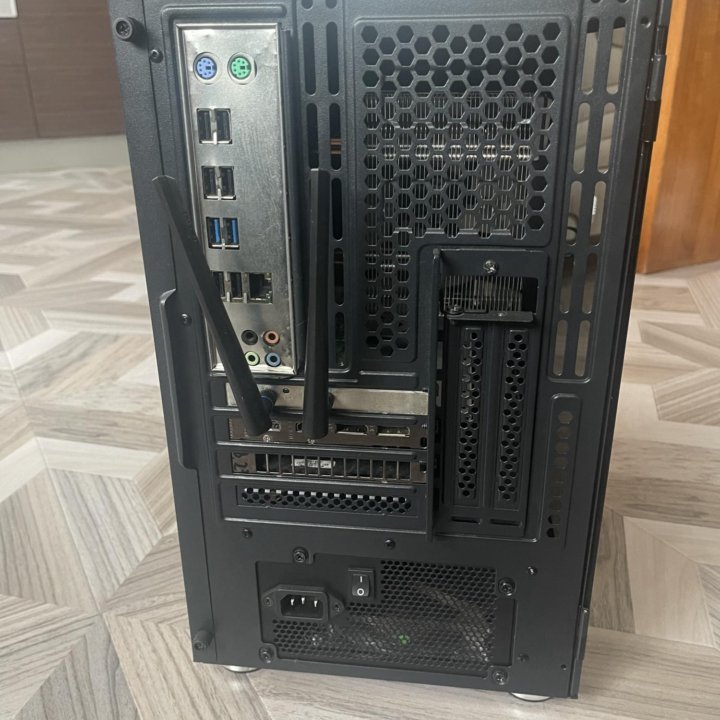 Игровой ПК 10C/20T 32ОЗУ NVME256 HDD1ТB RX580 8GB