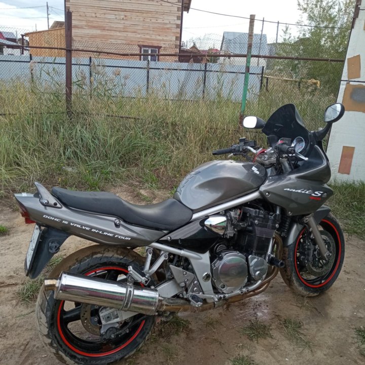 Suzuki GSF 1200s