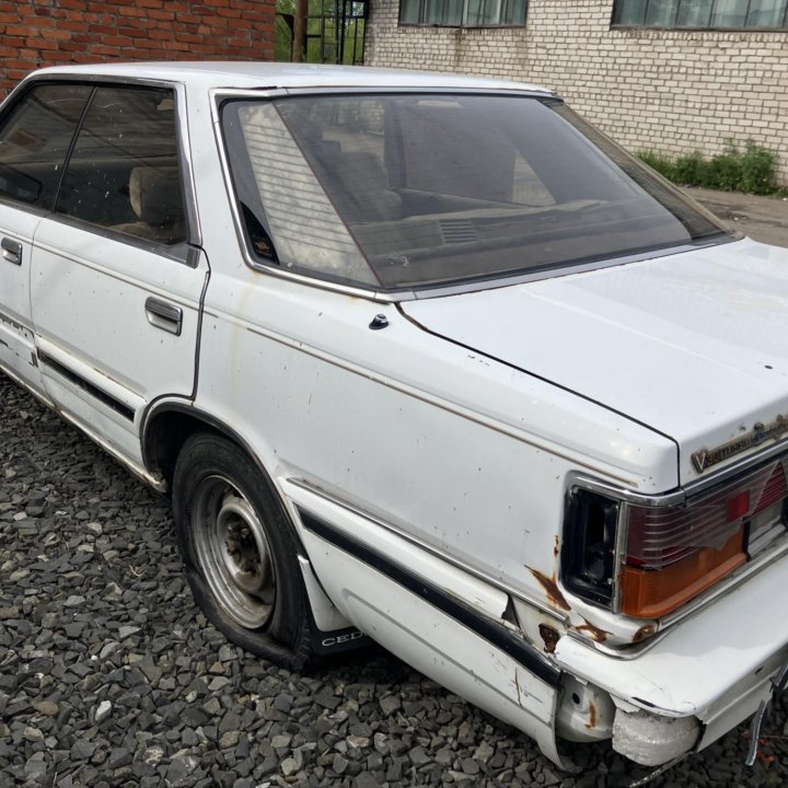 Nissan Cedric Y30 VG20