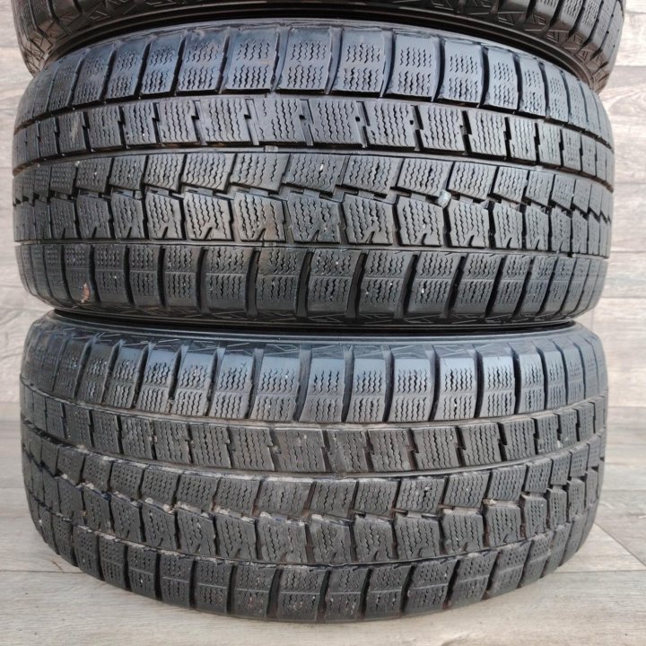 225/50/17, Dunlop Winter Maxx, 4 шт