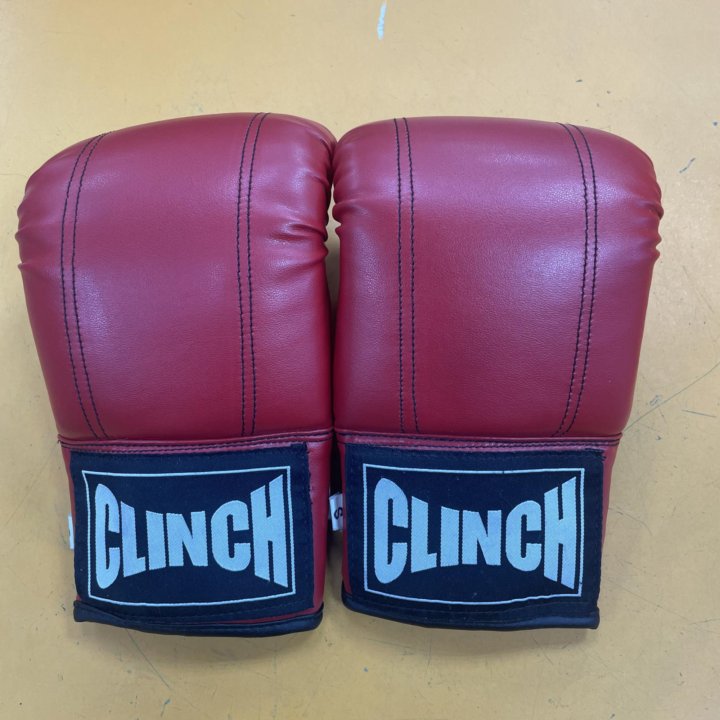 Боксерские перчатки clinch