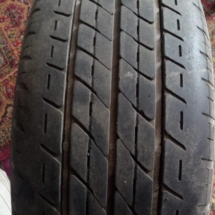 комплект летней резины 215/65 R16