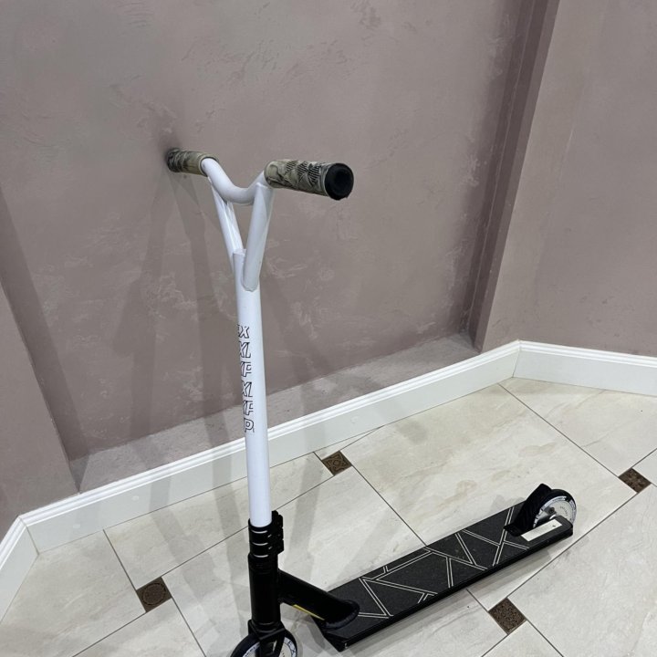 Самокат трюковый