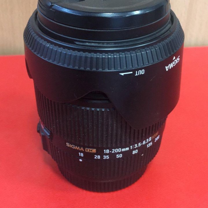 Объектив Sigma DC250