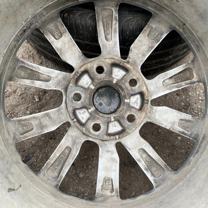 Оригин Литые Диски R17 VW 5x112 Bridgestone 235/55