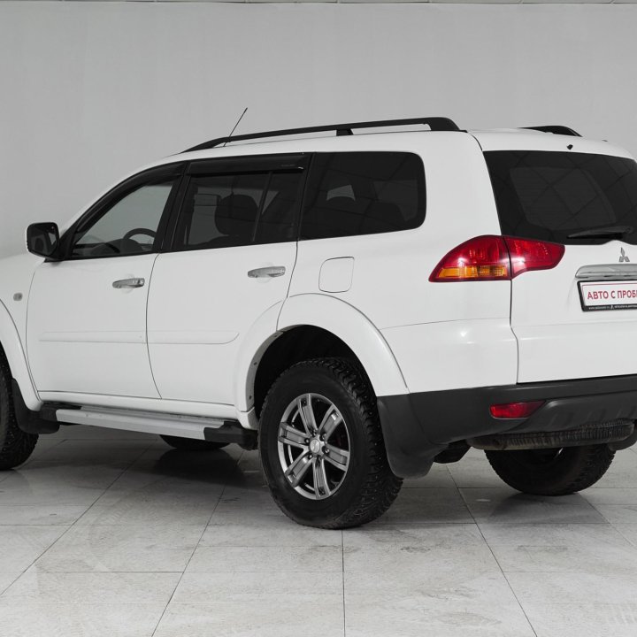 Mitsubishi Pajero Sport, 2012