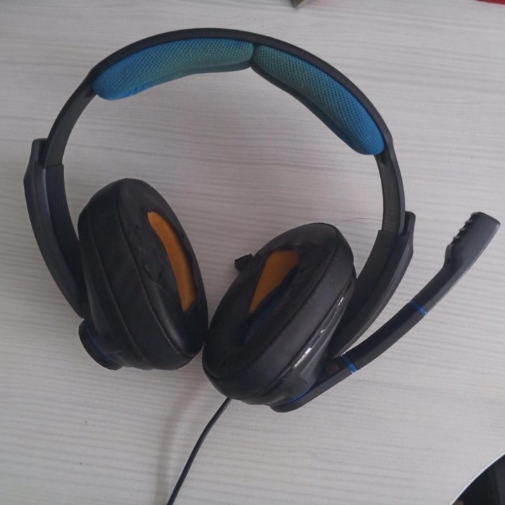 Наушники Sennheiser gsp300