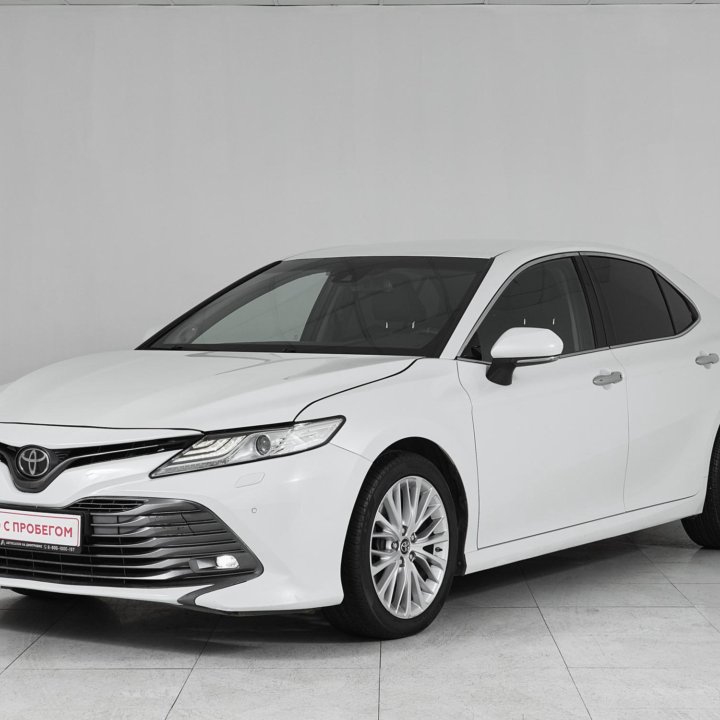 Toyota Camry, 2019