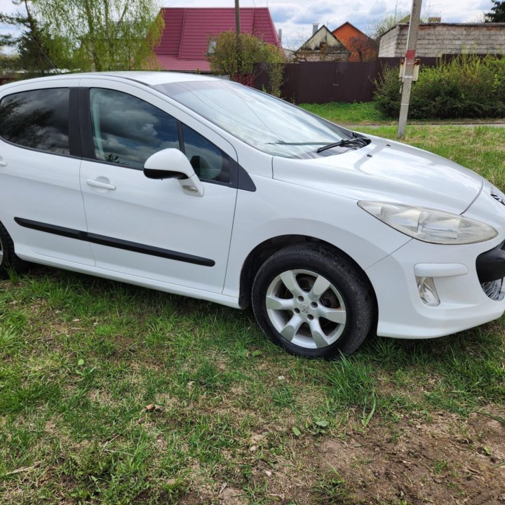 Peugeot 308, 2010