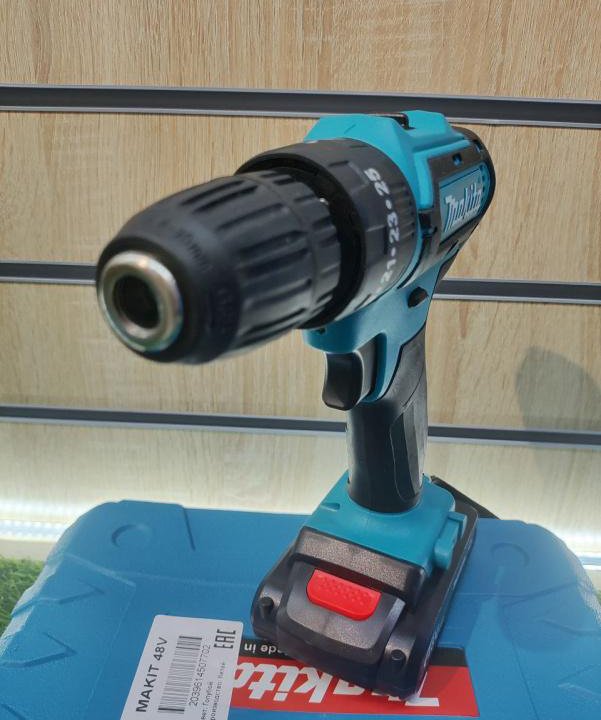 Шуруповерт Makita DF331D