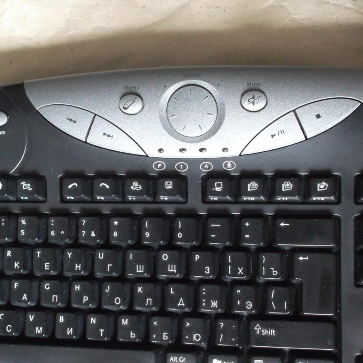 Logitech Elite Keyboard Black USB+PS/2