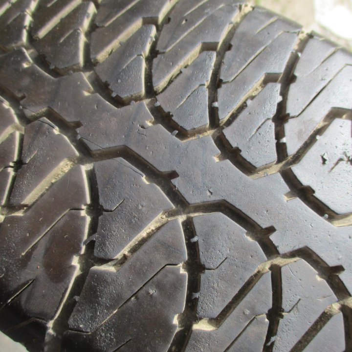 2шт 175 \ 70 R14 Goodyear