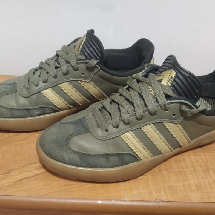 кросовки Adidas