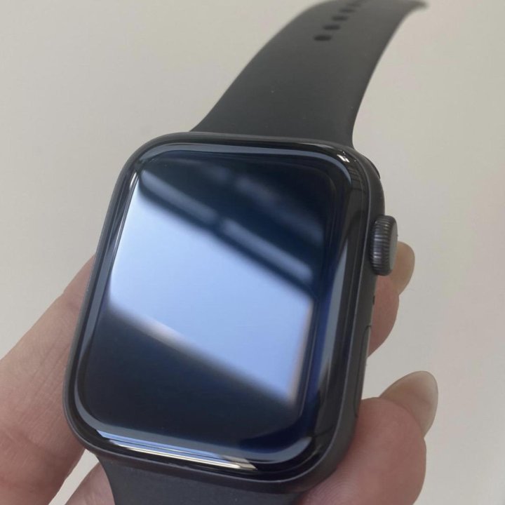 Часы Apple Watch SE 44mm