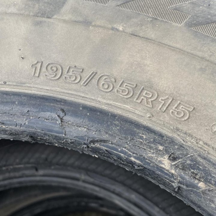 Bridgestone Blizzak 195/65 r15