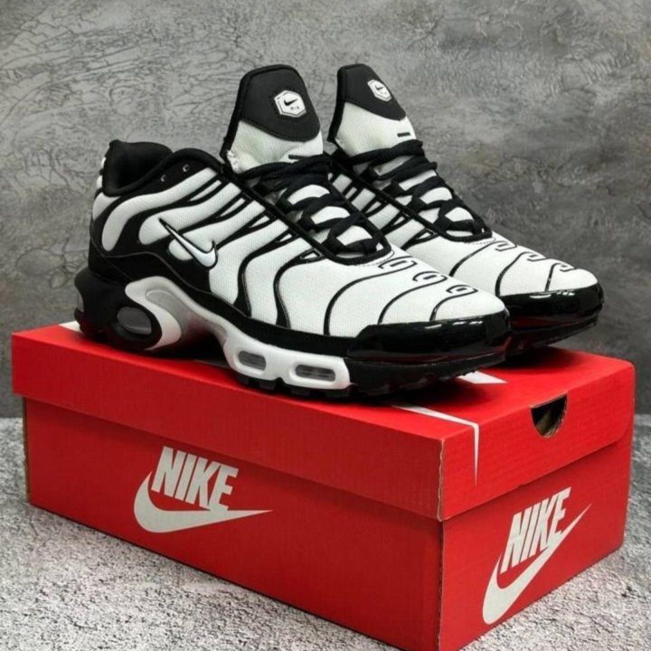 Кроссовки Nike Air Max Tn Plus