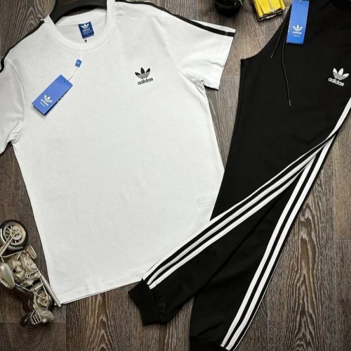 Костюм Adidas