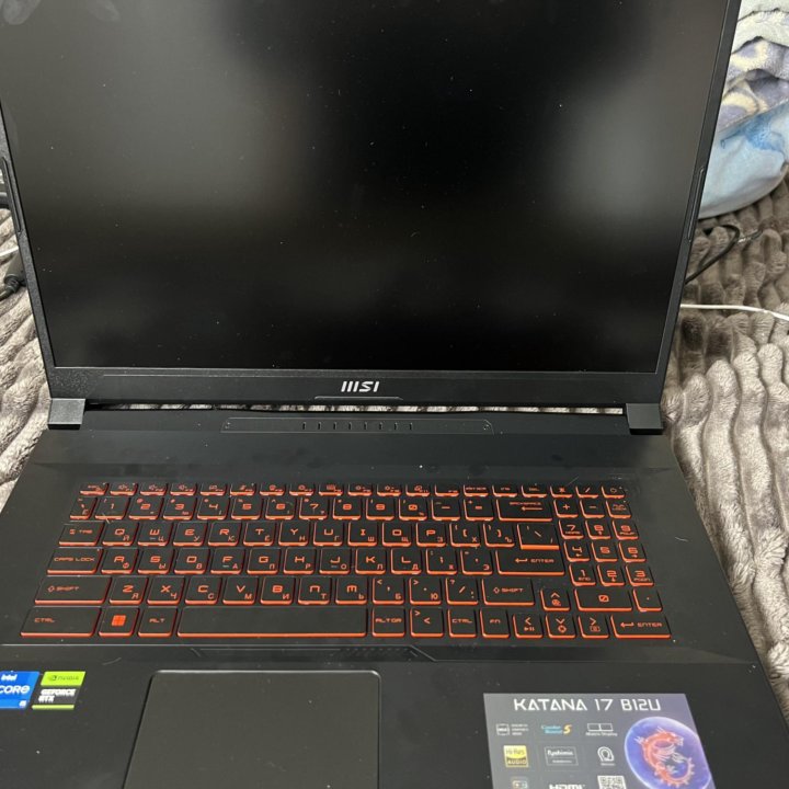 Продам ноутбук msi katana gf76 b12ucr-821xru