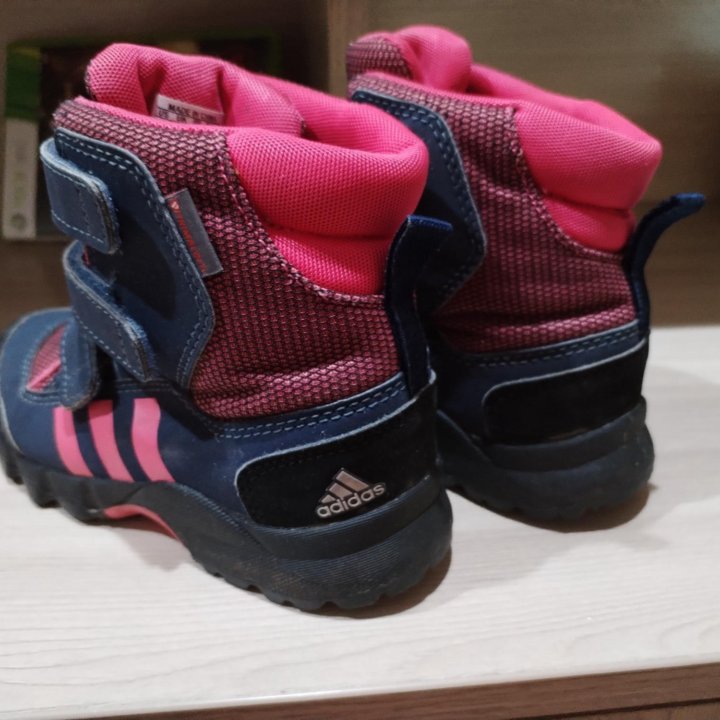 Ботинки Adidas