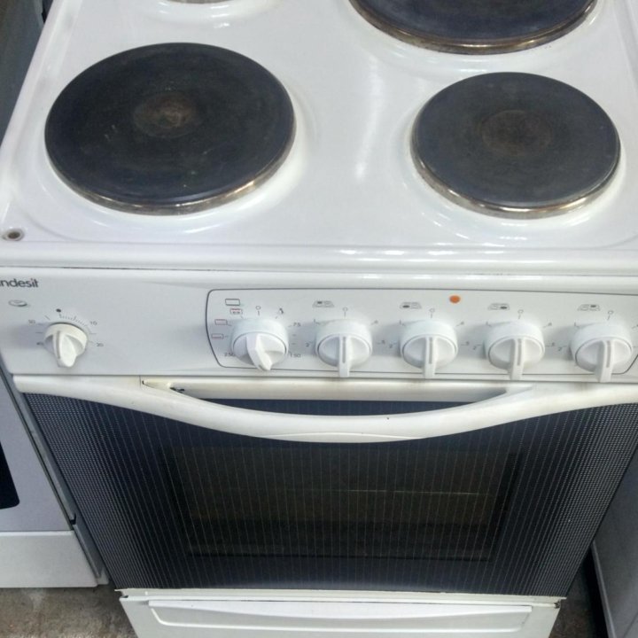 Отличная электропоита Indesit 50/60