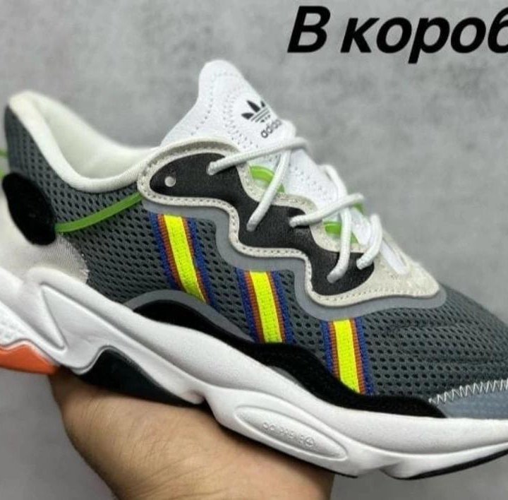 Кроссовки Adidas новые