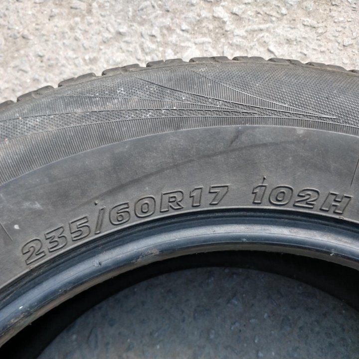 Летняя резина 235/60 R17 Kumho