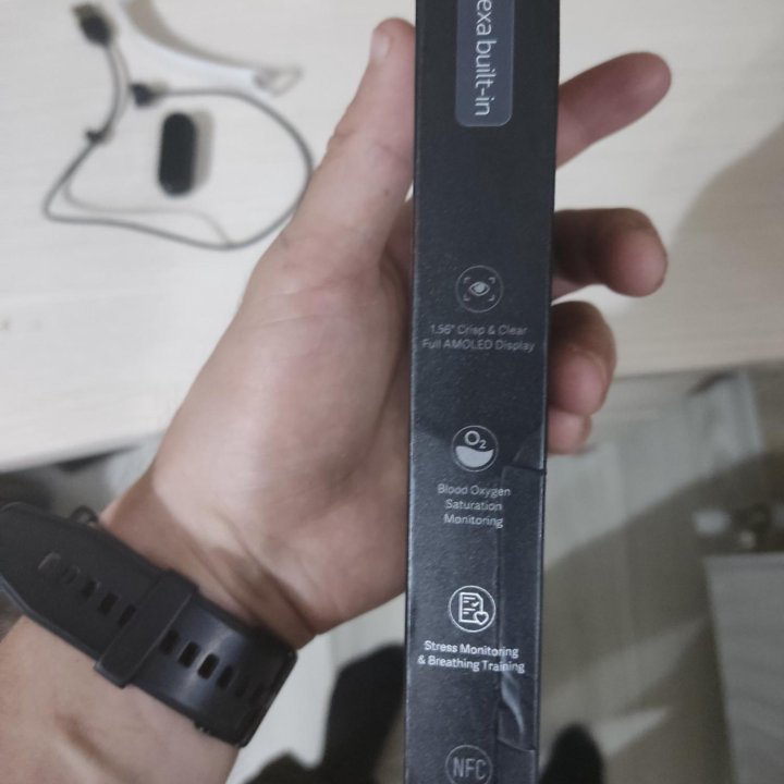 Продаю умные браслет. Xiaomi Mi Band 6 nfs