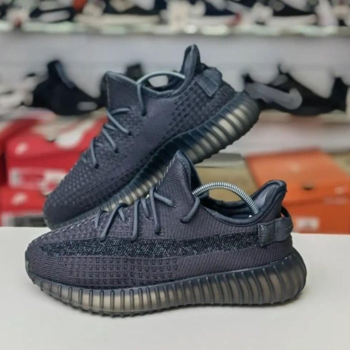 Кроссовки Adidas Yeezy Boost 350