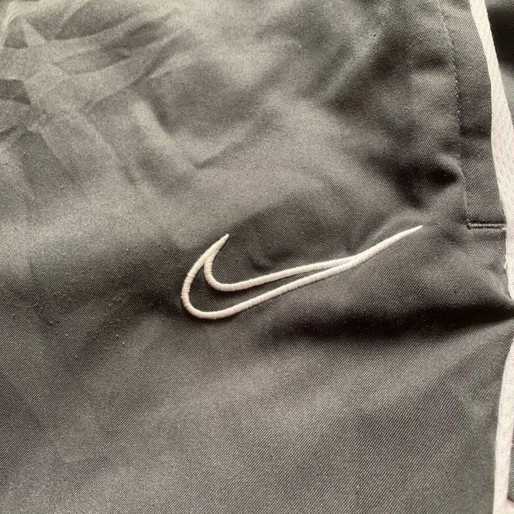 Женские штаны Nike