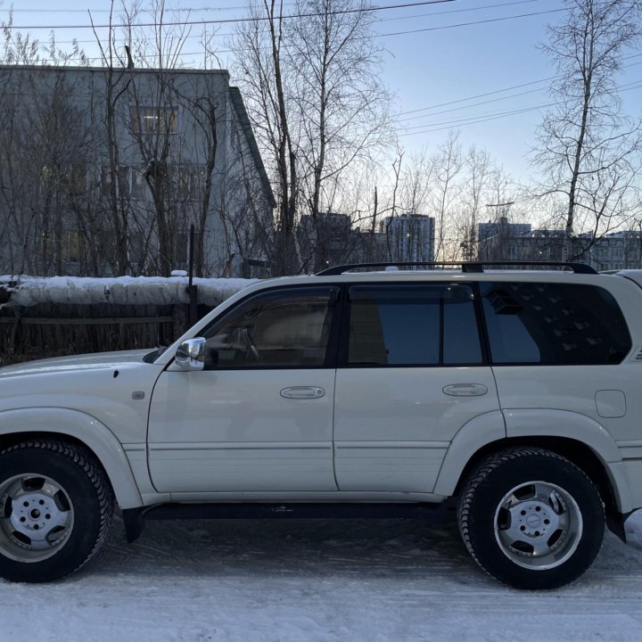 Toyota Land Cruiser, 2000