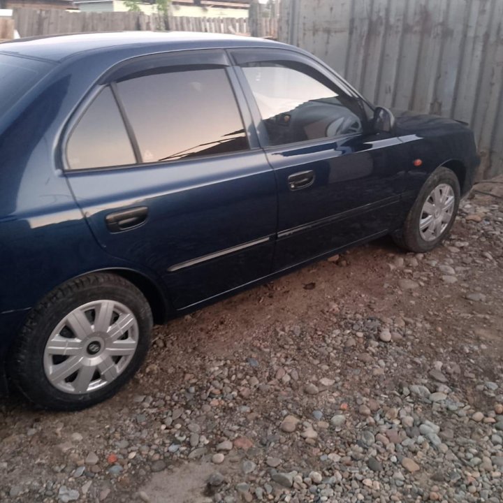 Hyundai Accent, 2008